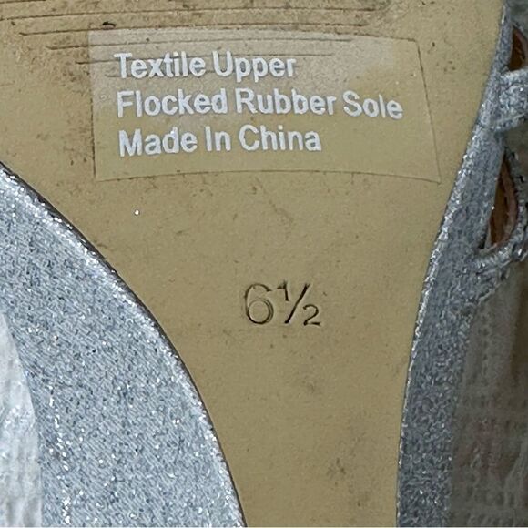 Badgley Mischka Sparkly Wedges- Size 6.5. - Picture 3 of 16